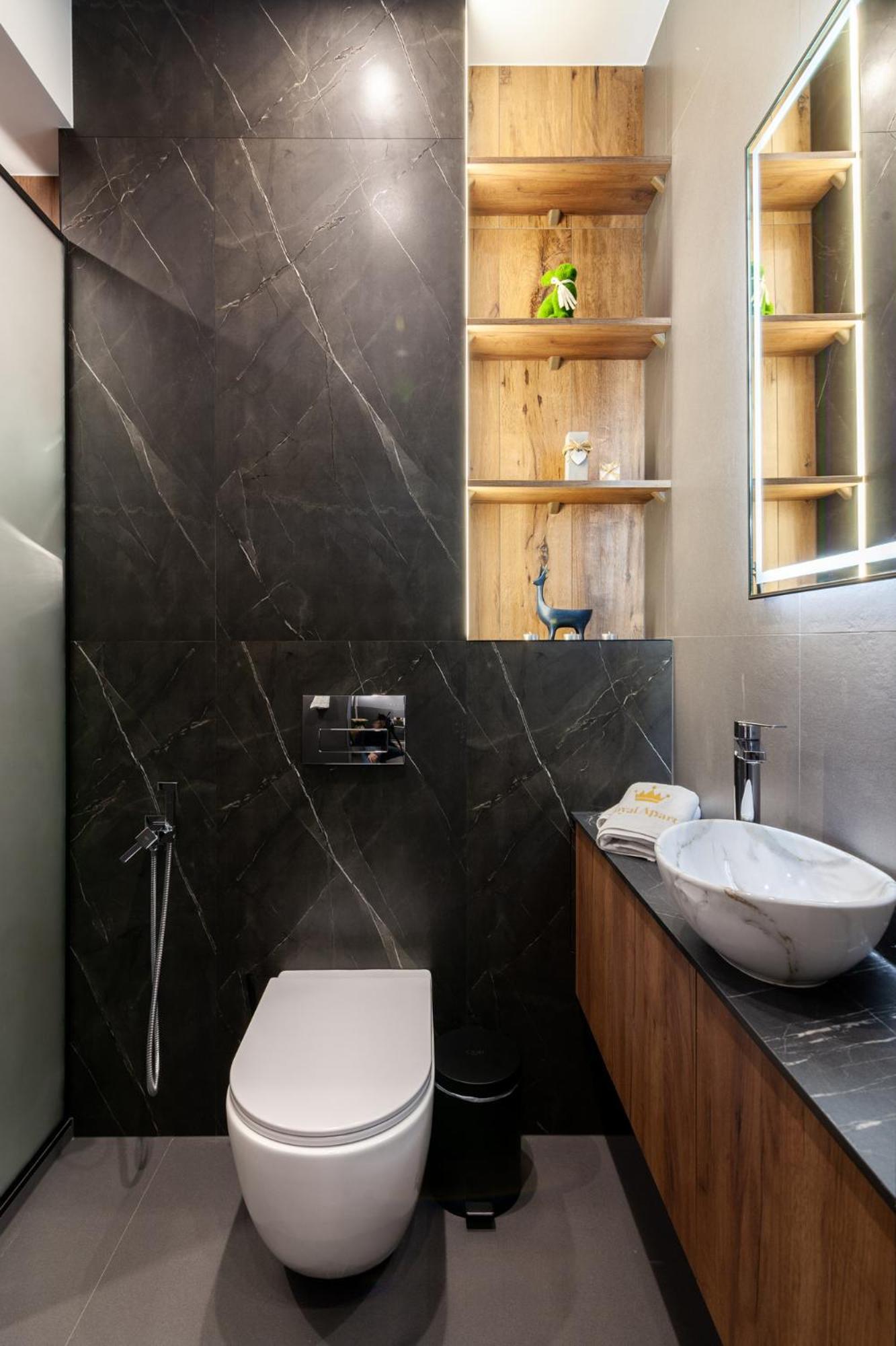 Royal Romantic Apartment With Bathtub Lviv Buitenkant foto